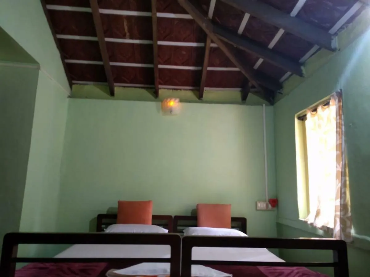 Woodside Homestay Wayanad Batheri 0*,